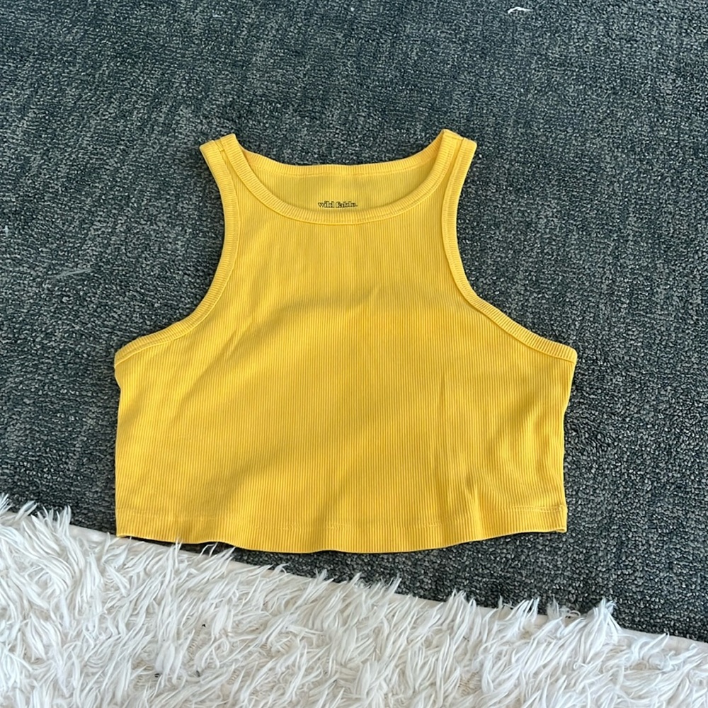 Tank top bundle - Picture 2 of 3